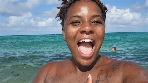 sexy beach selfie|With my camera at Haulover beach .